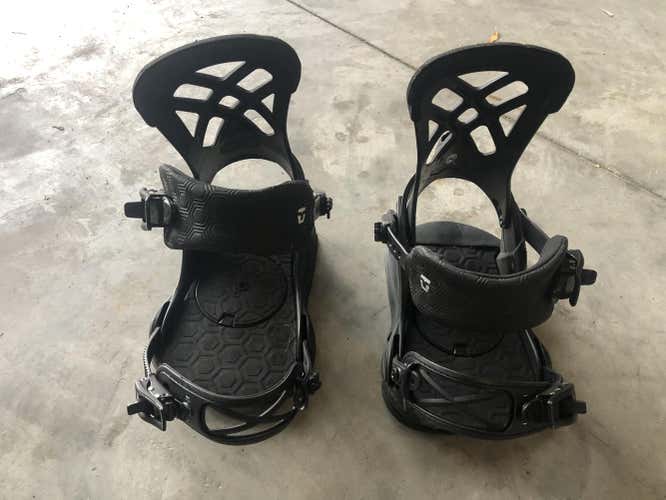 Union Snowboard Bindings "Contact Pro" Size Small (black)
