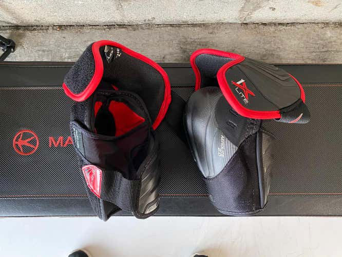 Senior Large Bauer Vapor 1X Lite Elbow Pads