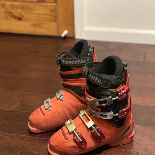 Size 7.5 Unisex Used Tecnica Racing Ski Boots