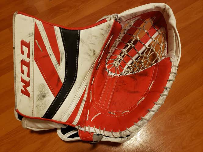 Senior CCM Regular Premier II Pro - 580 break in great condition