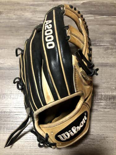 Used Wilson Right Hand Throw A2000 Baseball Glove 11.75"