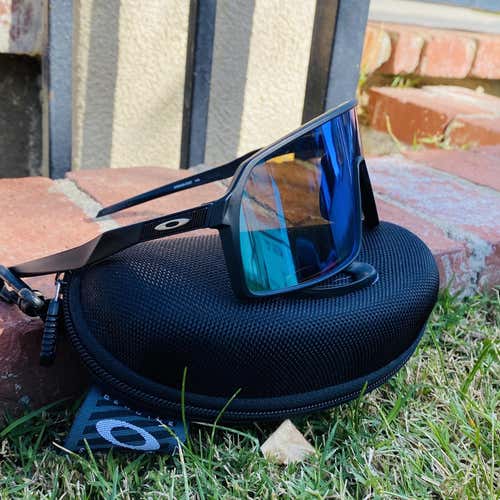 Men's Oakley Sutro Sunglasses