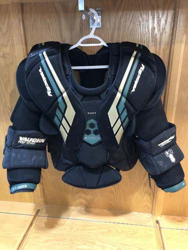 Vaughn Velocity VE8 Pro Carbon Goalie Chest Protector