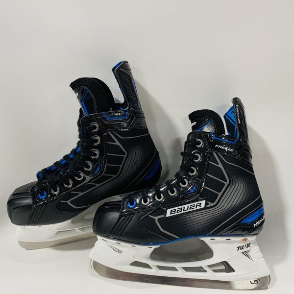 Junior Bauer Nexus Freeze Extra Wide Width Size 4 Hockey Skates