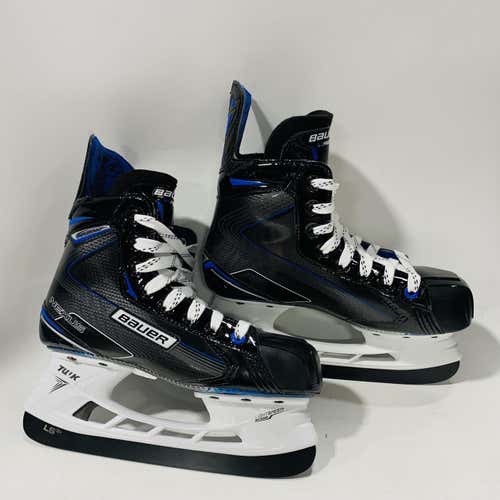 Junior Bauer Nexus Freeze Pro Extra Wide Width Size 4.5 Hockey Skates