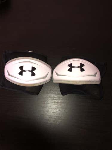 Used Large Under Armour Revenant Arm Pads