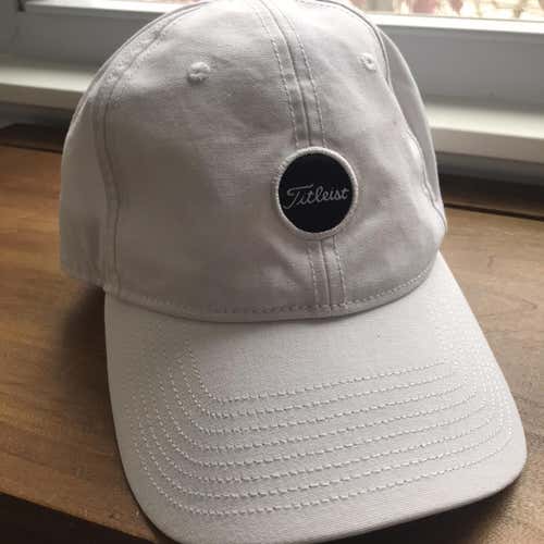 Titleist Montauk White/Black Hat