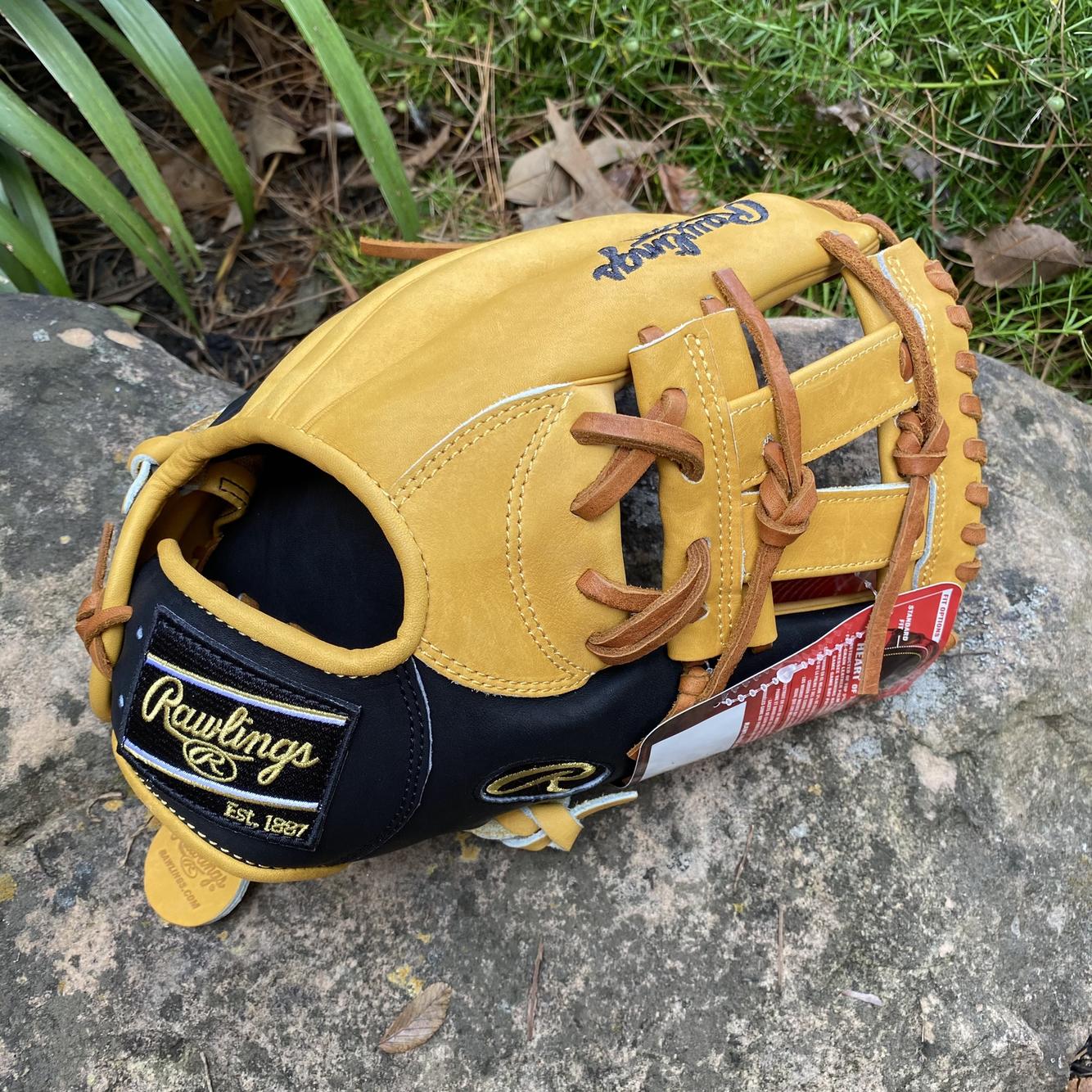 CLOSEOUT Rawlings Heart of the Hide Manny Machado Baseball Glove 11.75”  PRONP5-7BCH