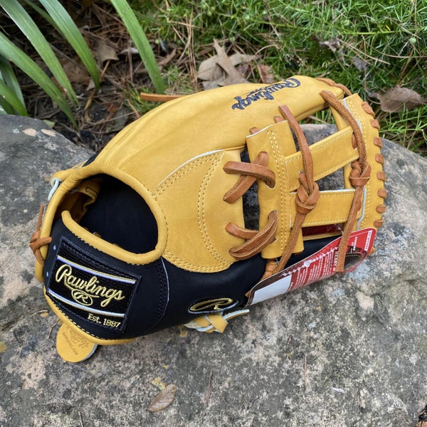 Manny Machado Custom Glove