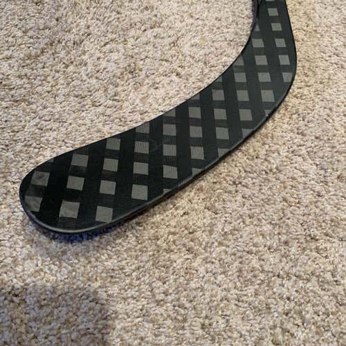 Senior Right Handed Super Tacks  Hockey Stick