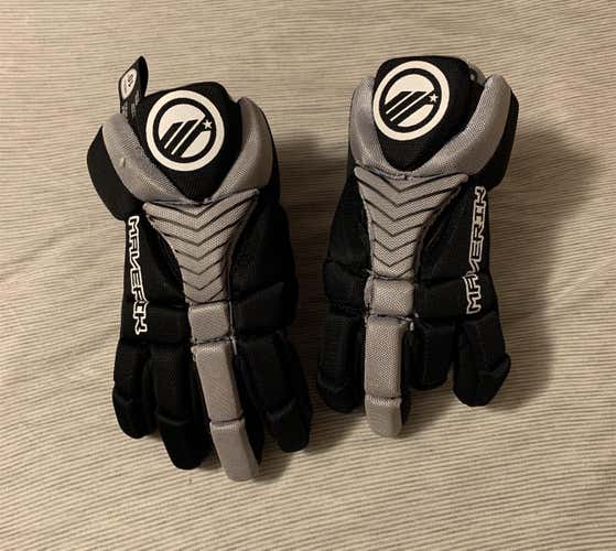 Black Used Player's Maverik Charger 10" Lacrosse Gloves