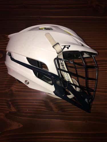 White Adult Cascade R Helmet