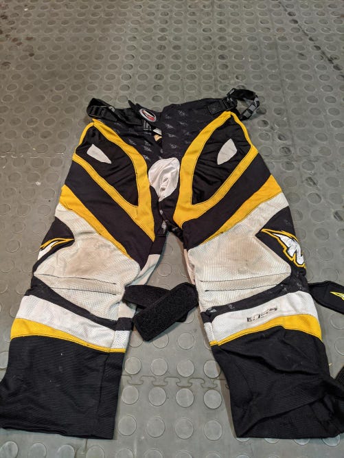 Used Junior Small Mission Syndicate Inline Pants