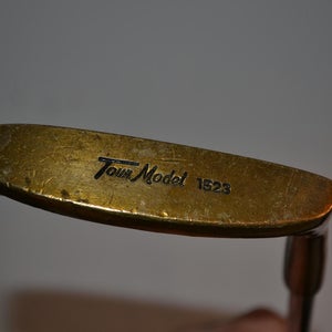 Vintage Right Handed Tour Model 1523 35 3/4" Blade Putter