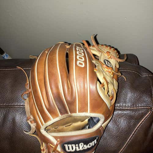 Infield A2000 1786 11.5" Baseball Glove