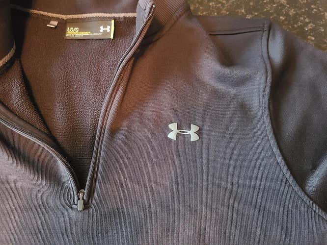 Black Men's barely used  Large 1/4 zip Under Armour fleece(storm)
