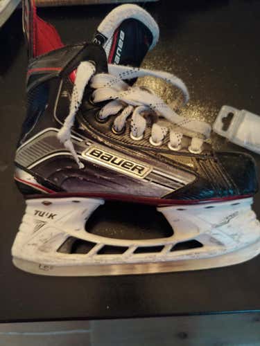 Bauer Vapor X800 Junior Hockey Skates Size 2