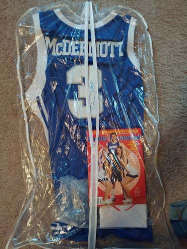 Doug McDermott Autographed Creighton Jersey and Sports Illustrated