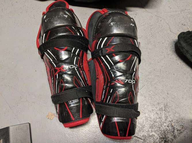 Used Junior 13" Bauer Vapor X700 Shin Pads