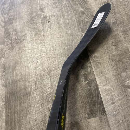 Intermediate Right Handed Supreme 2S Pro Pro Stock Hockey Stick