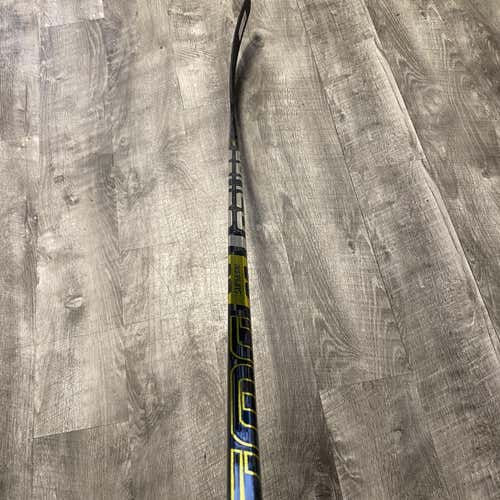 Intermediate Left Hand Supreme 2S Pro Pro Stock Hockey Stick