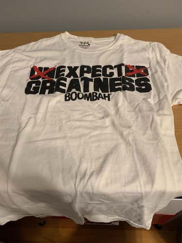 Adult M “Expect Greatness” Shirt