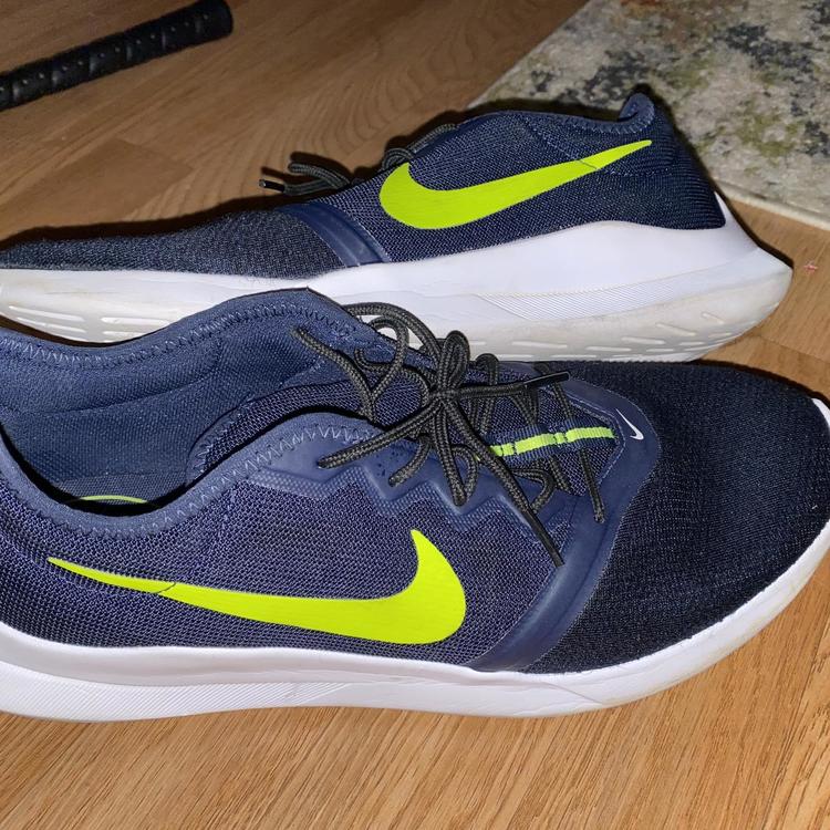 Nike VH2 Running Shoes Size 11.5 (Women's 12.5) | SidelineSwap