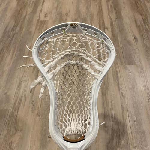 White Attack & Midfield Strung Stallion Omega 700 Head With Hero 3.0 Mesh