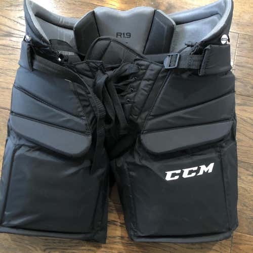 Used Intermediate Medium CCM Premier R1.9 LE Hockey Goalie Pants