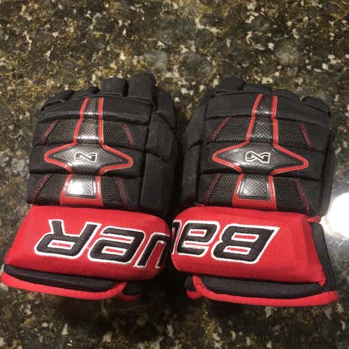 Black Senior Bauer Nexus N2900 13"  Gloves