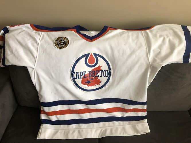 Extremely rare Cape Breton Oliers Greg Hawgood White Men's Used Adult Size 52 CCM Jersey Pro Stock