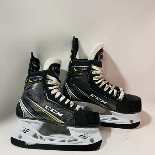 Junior CCM Tacks Classic Pro Regular Width Size 1 Hockey Skates