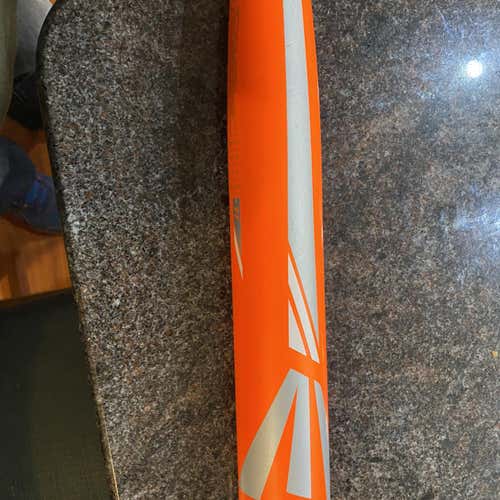 Famous Easton Mako  31/20