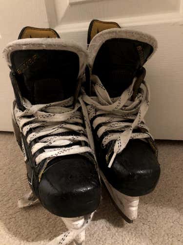 Used Junior Bauer Supreme 180 Hockey Skates Regular Width Size 1