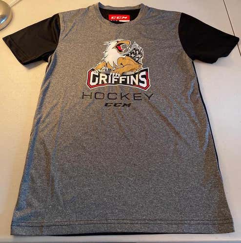 New CCM Grand Rapids Griffins Small Workout Shirt