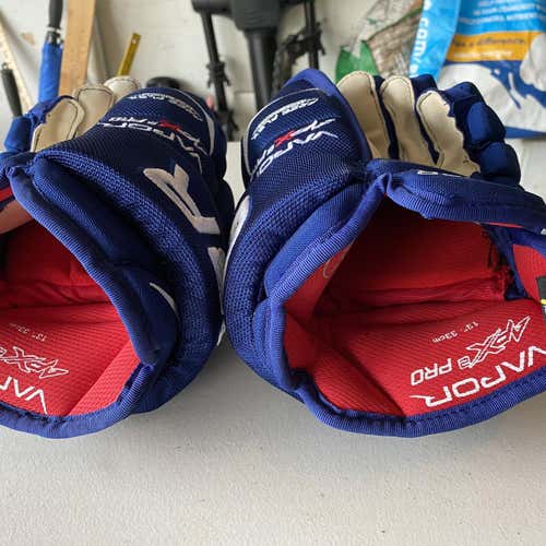 Blue Senior Bauer Vapor APX2 Pro 13"  Gloves