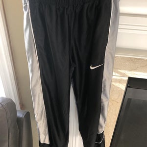 Black Youth Size Medium Nike Pants