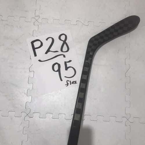 Senior Right Handed Nexus 2N Pro Toe Pattern Hockey Stick
