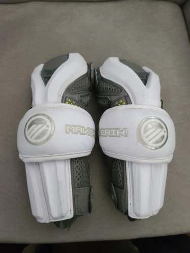Used Large Maverik Rome Arm Guards
