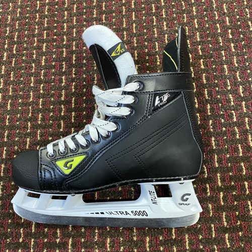 Junior Graf G735 Pro Size 8.5 Hockey Skates