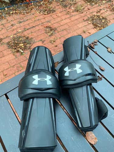 New Extra Large Under Armour Revenant Arm Pads