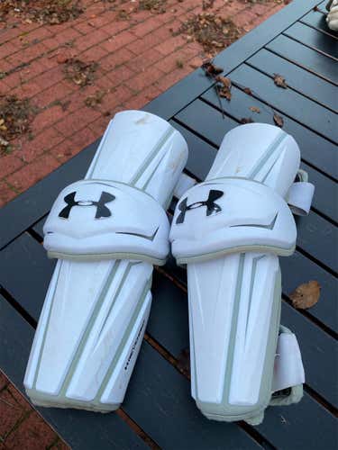 Used Extra Large Under Armour Revenant Arm Pads