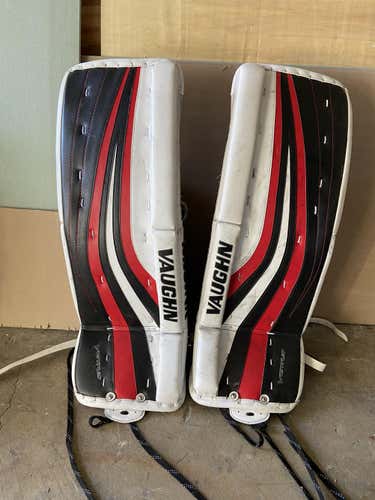 Used Junior 28+2" Vaughn Ventus SLR Jr Goalie Leg Pads