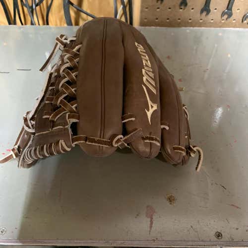 Brown High School/College Infield Classic Pro X 11.5" Baseball Glove