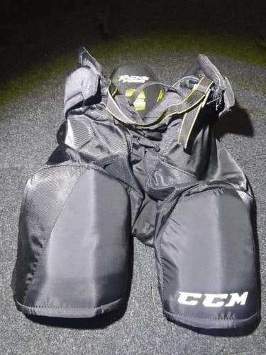 Used Junior Large CCM Tacks 7092 Hockey Pants