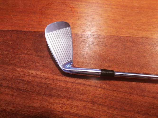 Used Men's Wilson Staff Right Handed 8 Iron FI5 Stiff Flex Steel Shaft