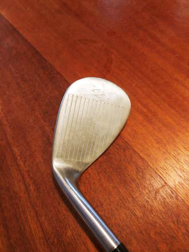 Used BombTech Right Handed BombTech Wedge 52 degree