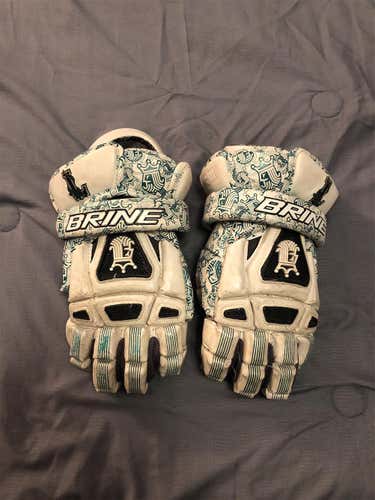 Long Island Lizards Brine King III Lacrosse Gloves