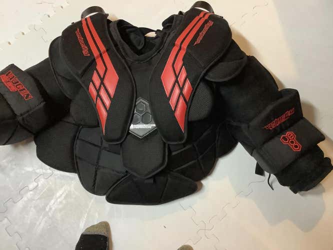 Vaughn Velocity VE8 Pro Carbon SmallGoalieChest Protector Pro Stock