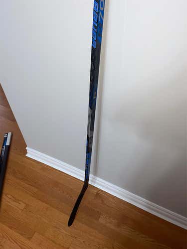 Senior Right Handed Nexus Hockey Stick